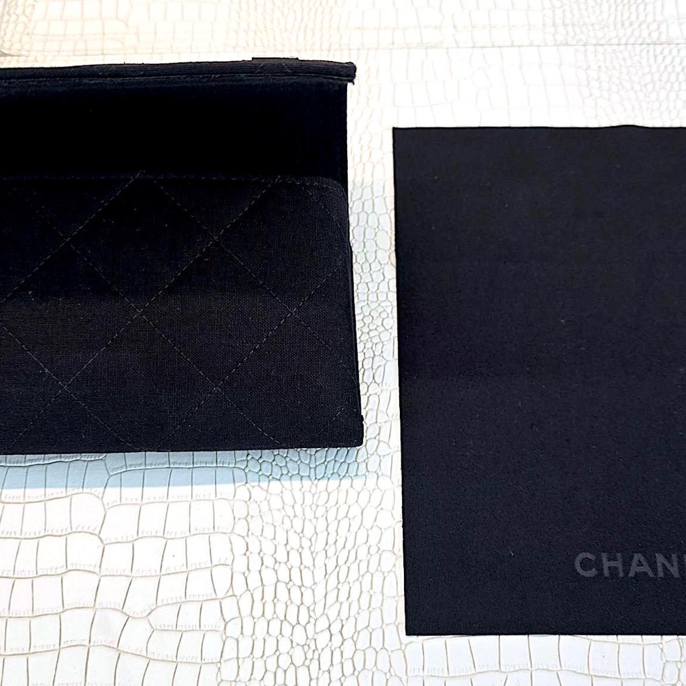 New CHANEL Quilted Eyeglasses Sunglasses Case Gold CC, CC Cloth, CC Box, etc. - Picture 14 of 16